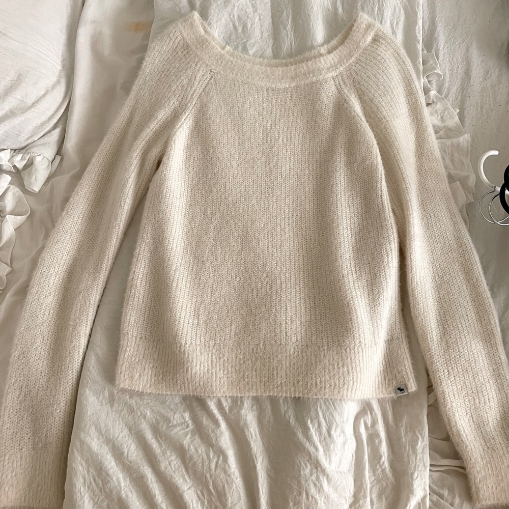 White Abercrombie Kids Sweater